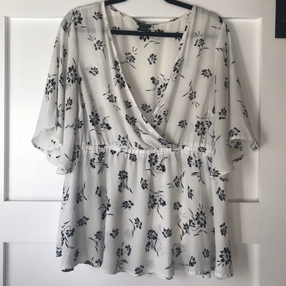 Torrid chiffon style flowing top